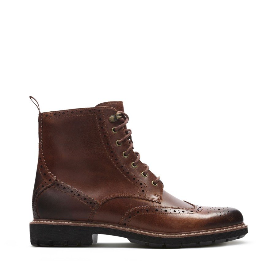 Clarks Batcombe Lord brogue boots — Dark tan